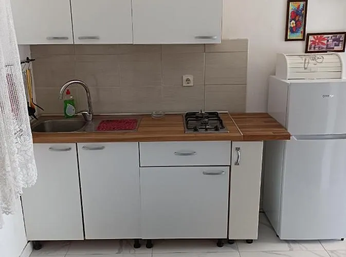 Tea Preko