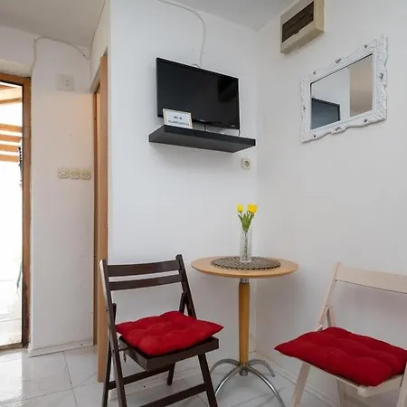 Tea Apartment